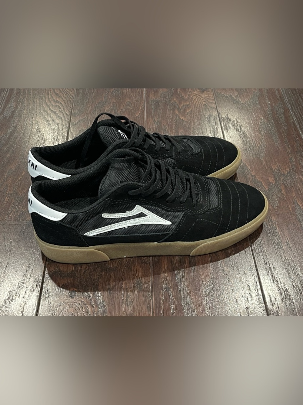 Lakai Cambridge Suede Black/Gum Sole Men Size 10
